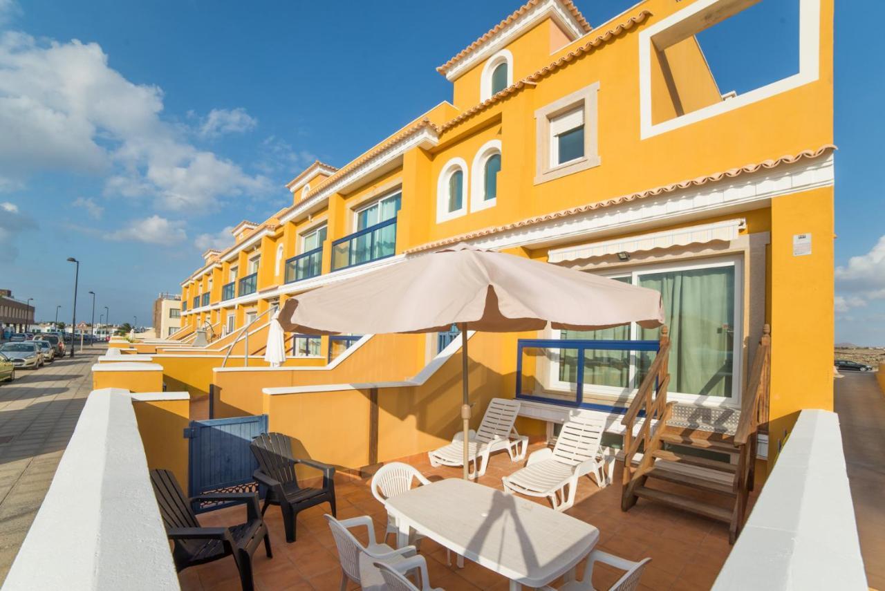 Apartamentos Arenas Blancas De Cotillo Vista Mar ภายนอก รูปภาพ